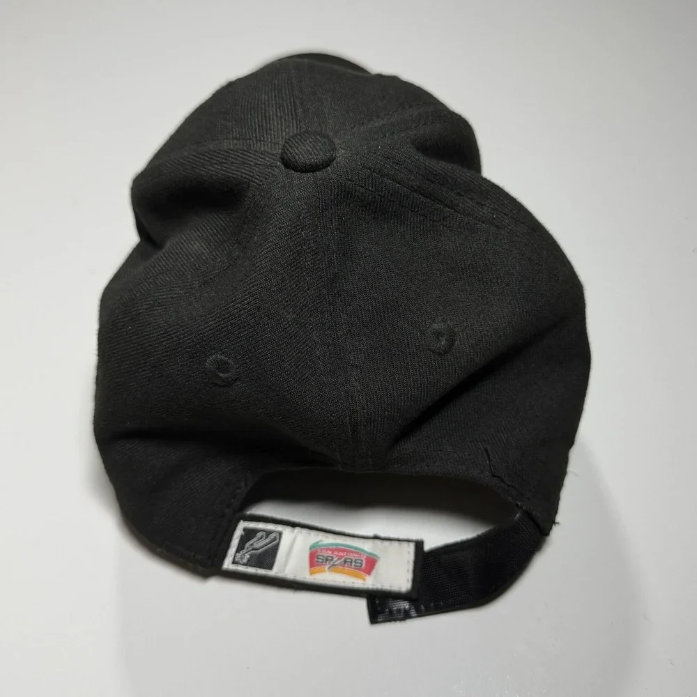 New Era 9Forty Youth San Antonio Spurs Adjustable Hat Hardwood Classic Black Cap